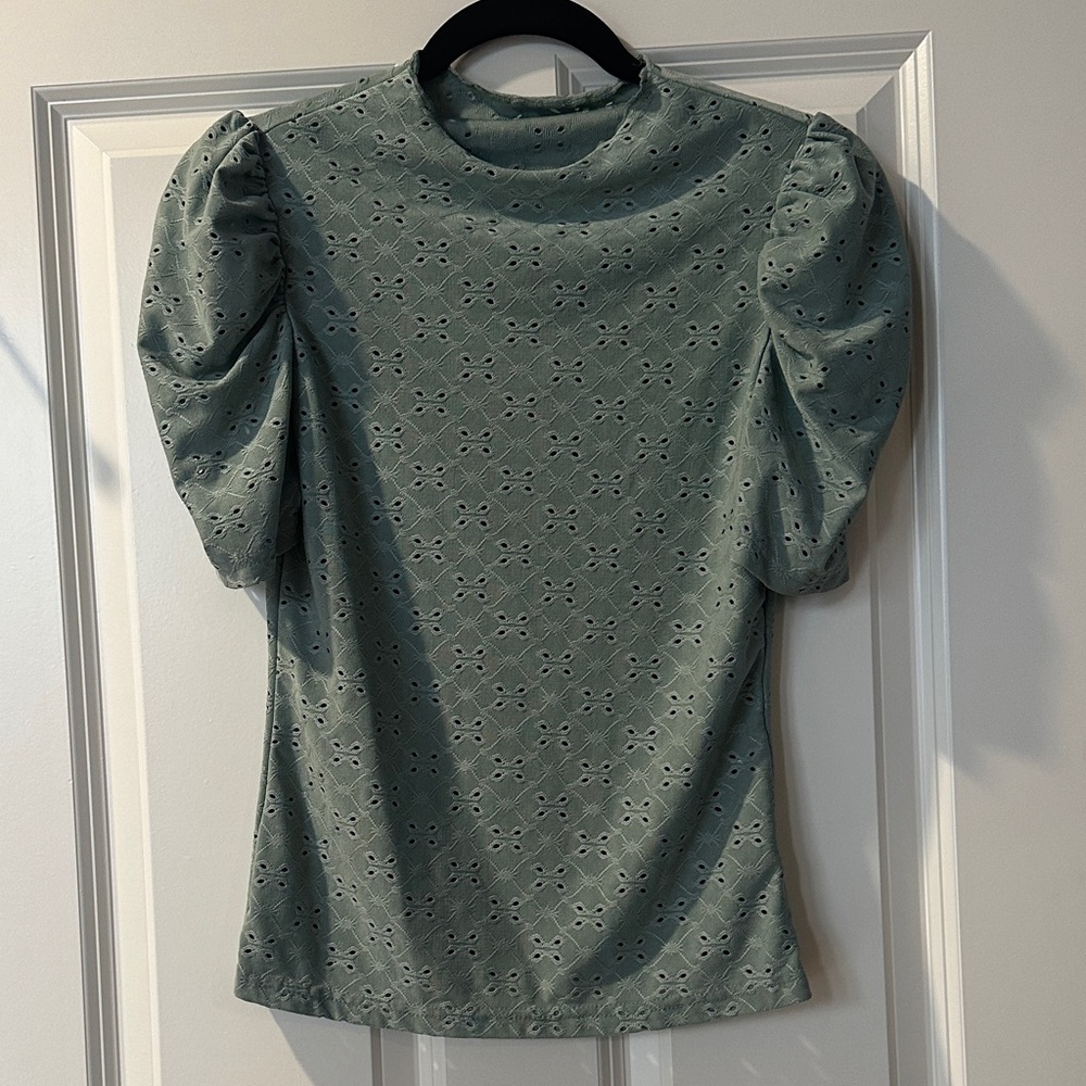 Elegant Green Puff Sleeve Top